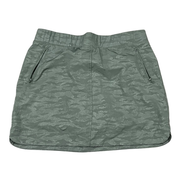 Orvis sz XL skirt in sage green with tonal camo pattern EUC - Picture 1 of 8
